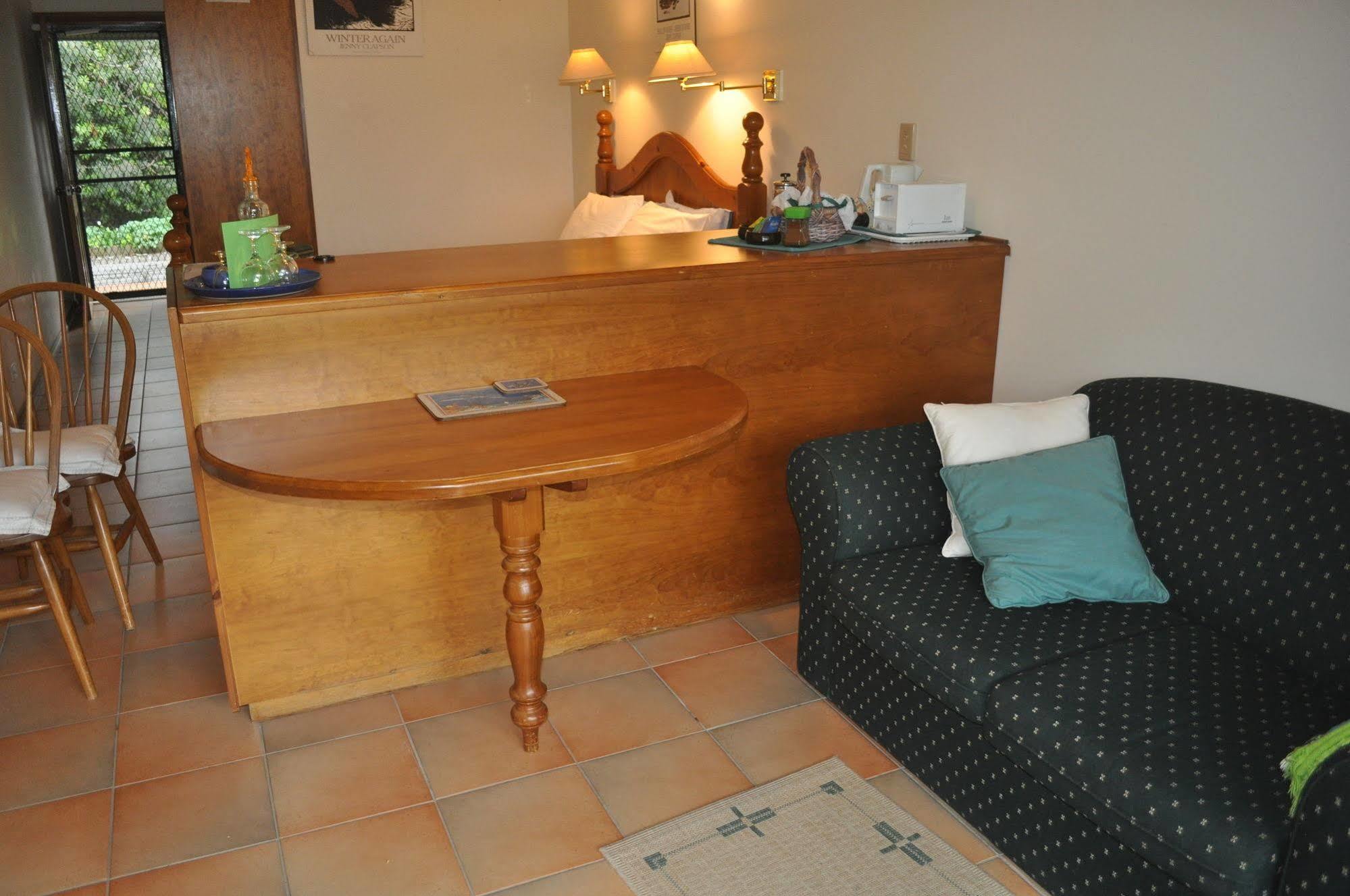 The Fig Tree B&B Baudin Beach Екстериор снимка